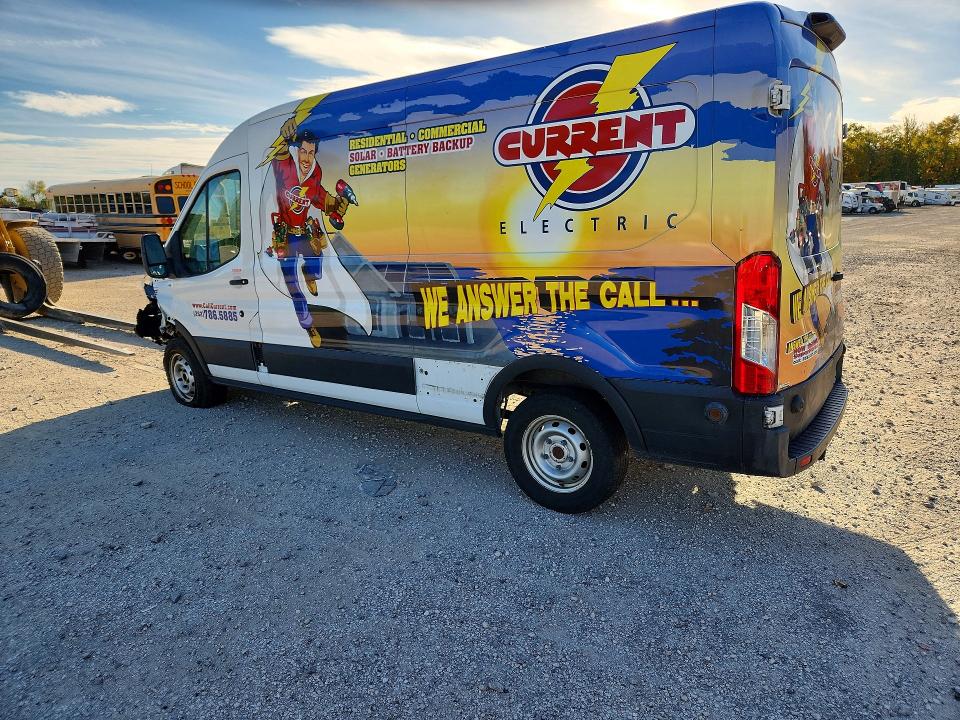 72122076 :رقم المزاد ، 1FTYR2CM4KKB65379 vin ، 2019 Ford Transit مزاد بيع