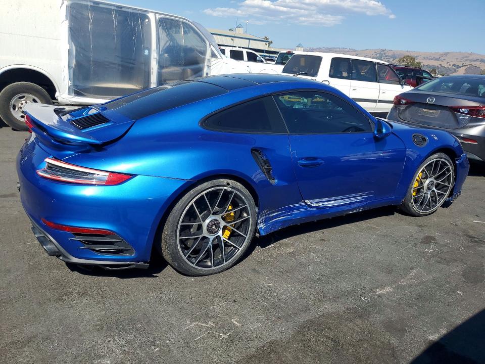 Продажа на аукционе авто 2017 Porsche 911, vin: WP0AD2A95HS166435, номер лота: 71908656