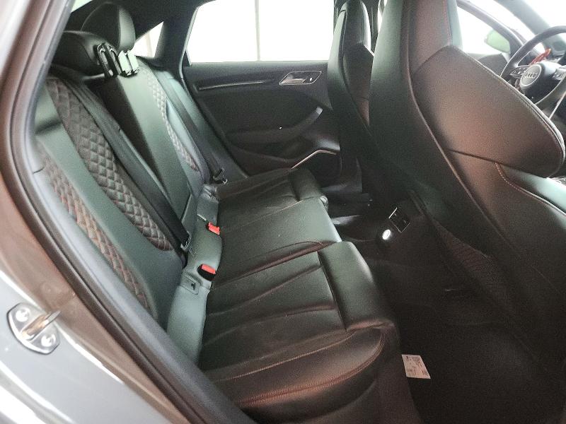 72392086 :رقم المزاد ، WUABWGFFXJ1901094 vin ، 2018 Audi Rs3 مزاد بيع