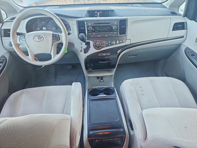 Продажа на аукционе авто 2014 Toyota Sienna, vin: 5TDKK3DC3ES435530, номер лота: 70226396