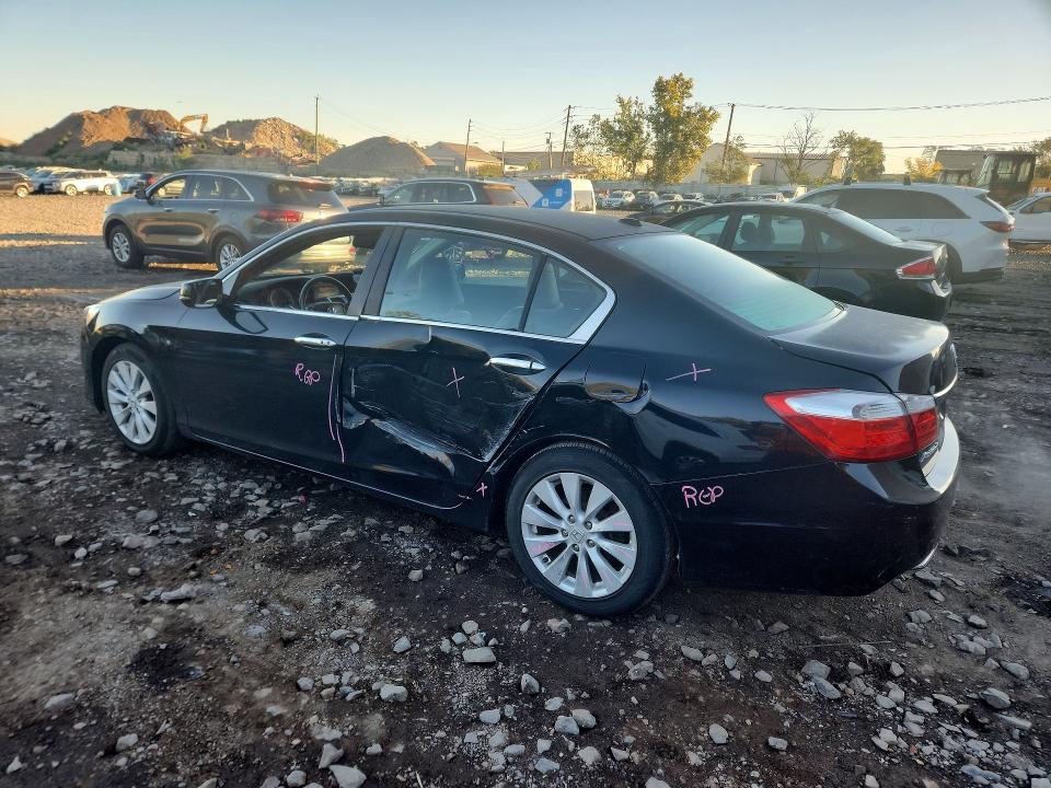 2013 Honda Accord მანქანა იყიდება აუქციონზე, vin: 1HGCR2F82DA114367, აუქციონის ნომერი: 70384106