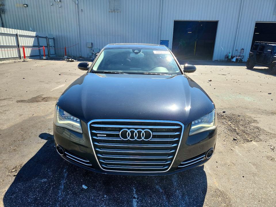 72721786 :رقم المزاد ، WAURVAFDXBN021286 vin ، 2011 Audi A8 مزاد بيع