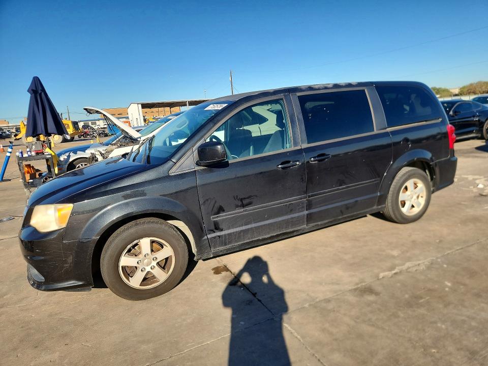 71535786 :رقم المزاد ، 2D4RN3DG6BR601197 vin ، 2011 Dodge Grand Caravan مزاد بيع