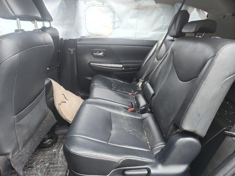 Продажа на аукционе авто 2015 Toyota Prius V, vin: JTDZN3EU4FJ035505, номер лота: 72211946