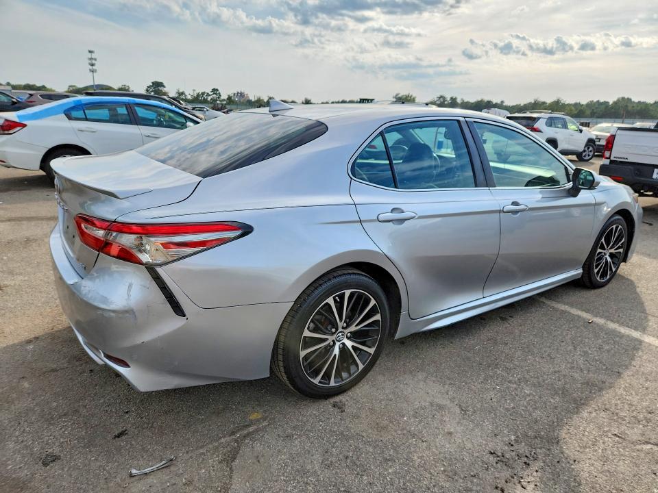Продажа на аукционе авто 2019 Toyota Camry, vin: 4T1B11HK4KU746105, номер лота: 71778106