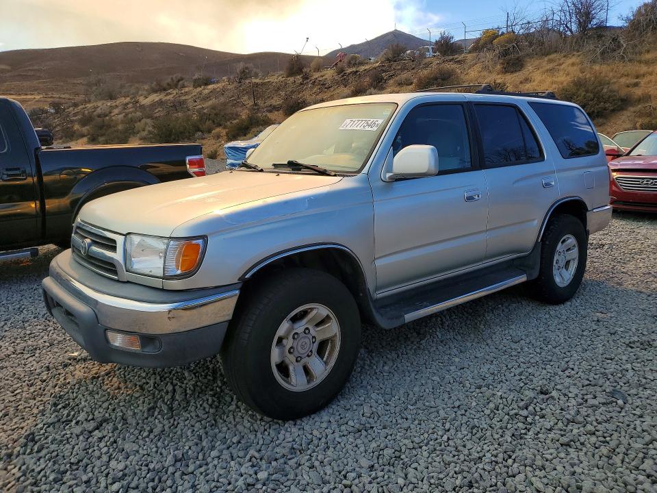 71777546 :رقم المزاد ، JT3GN86R7Y0139708 vin ، 2000 Toyota 4runner مزاد بيع