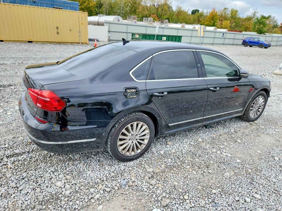 Продажа на аукционе авто 2016 Volkswagen Passat, vin: 1VWBT7A33GC032397, номер лота: 71240506