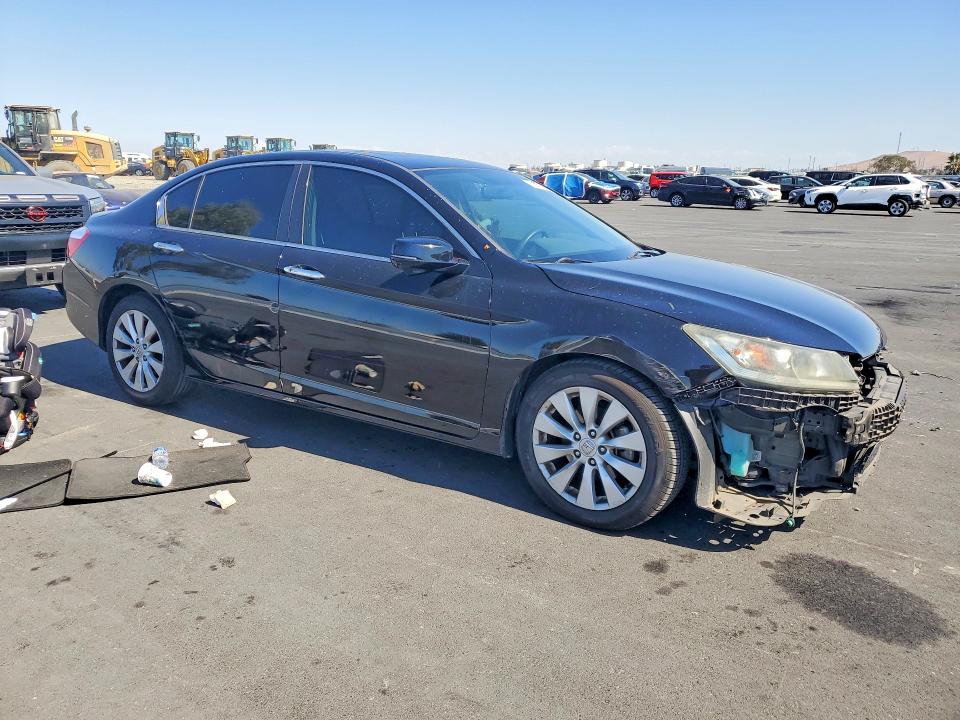 2015 Honda Accord მანქანა იყიდება აუქციონზე, vin: 1HGCR2F78FA220008, აუქციონის ნომერი: 71495256
