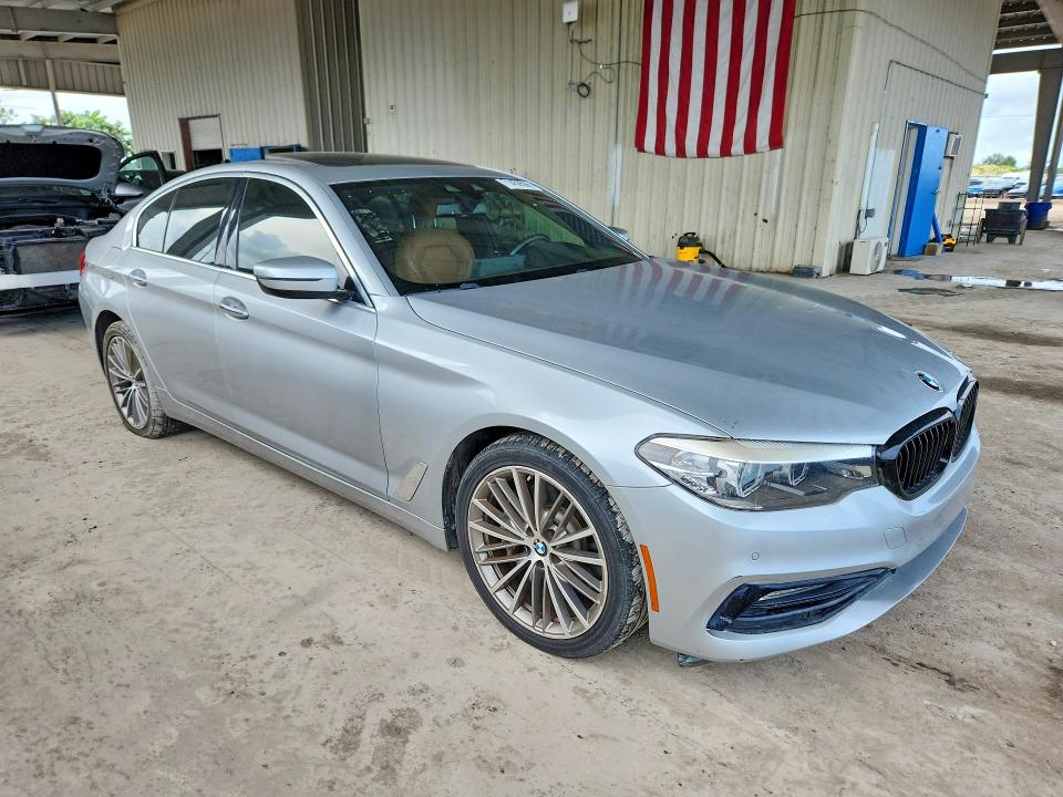 71459596 :رقم المزاد ، WBAJA5C54JWA38500 vin ، 2018 Bmw 530 مزاد بيع