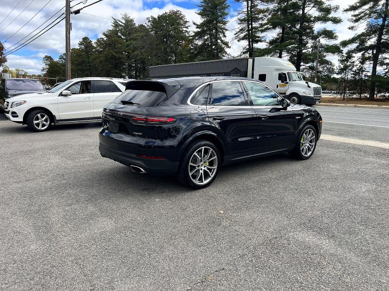 72459456 :رقم المزاد ، WP1AE2AY0KDA52163 vin ، 2019 Porsche Cayenne مزاد بيع