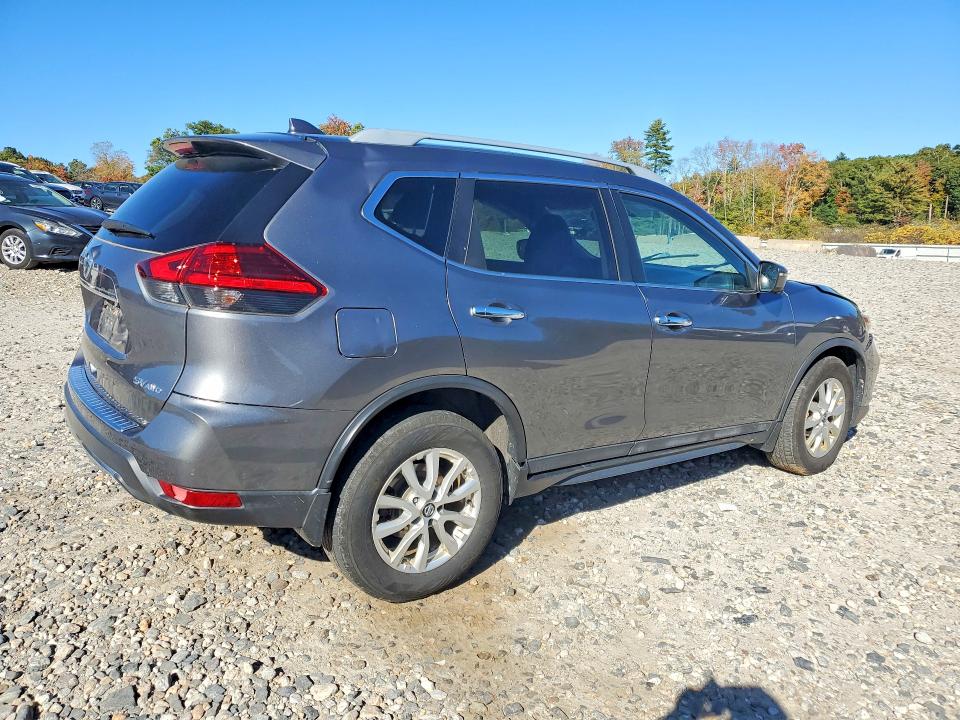 2017 Nissan Rogue მანქანა იყიდება აუქციონზე, vin: 5N1AT2MV9HC829118, აუქციონის ნომერი: 71743606