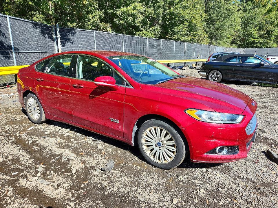 71667606 :رقم المزاد ، 3FA6P0SU8ER189225 vin ، 2014 Ford Fusion مزاد بيع