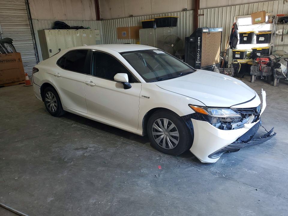 Продаж на аукціоні авто 2021 Toyota Camry, vin: 4T1C31AK5MU568569, номер лоту: 70785216