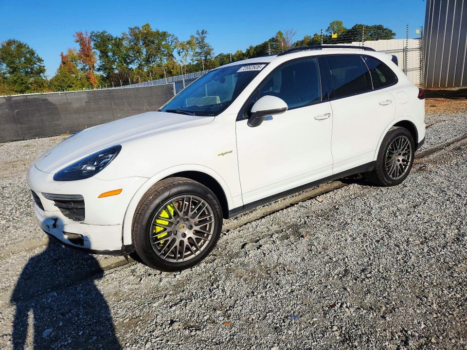 Продаж на аукціоні авто 2017 Porsche Cayenne, vin: WP1AE2A27HLA75594, номер лоту: 72692606