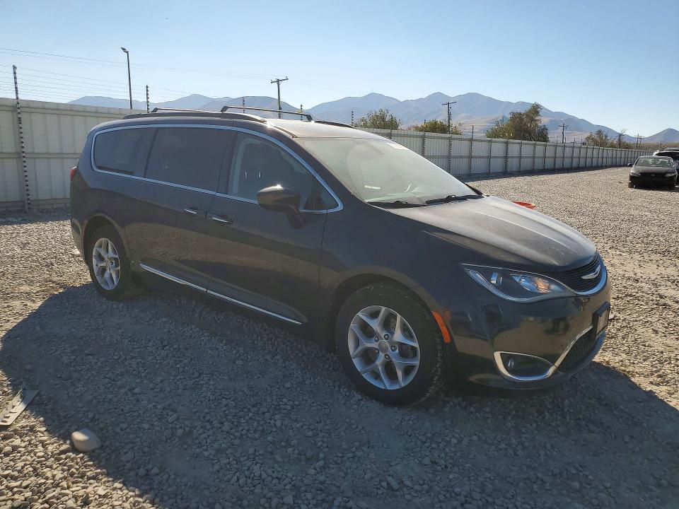 Продаж на аукціоні авто 2017 Chrysler Pacifica, vin: 2C4RC1BG9HR634603, номер лоту: 71299266