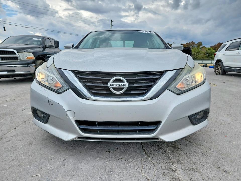 Продажа на аукционе авто 2017 Nissan Altima, vin: 1N4AL3AP7HC286745, номер лота: 70432716