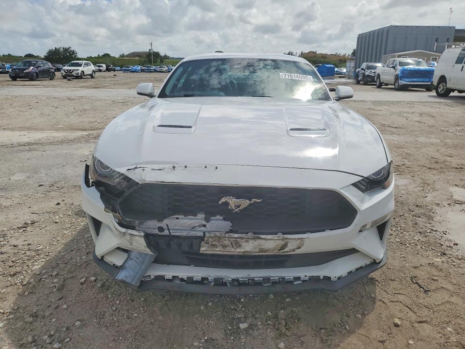 71614096 :رقم المزاد ، 1FA6P8TH9M5116155 vin ، 2021 Ford Mustang مزاد بيع