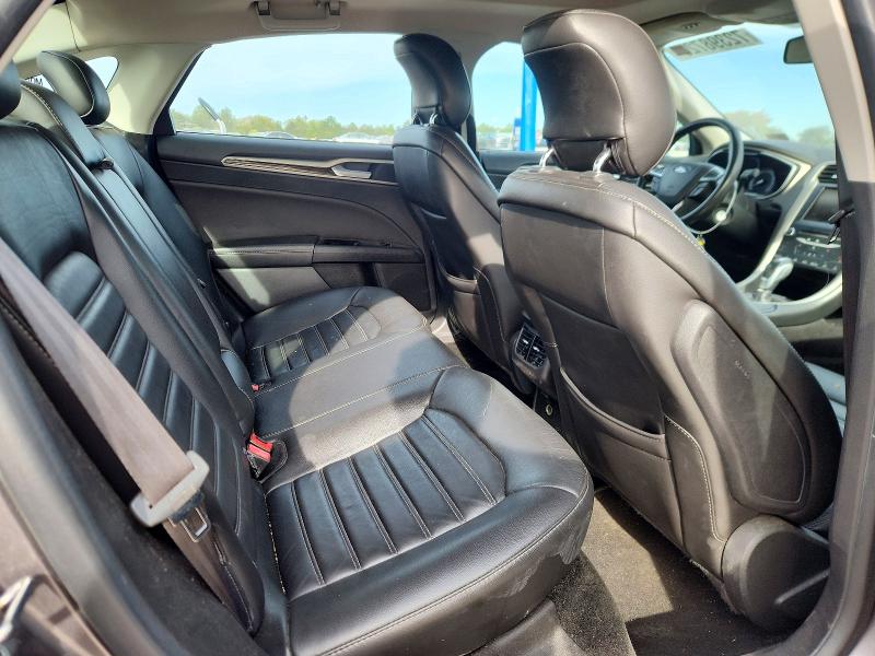 72398726 :رقم المزاد ، 3FA6P0HR1DR258323 vin ، 2013 Ford Fusion مزاد بيع