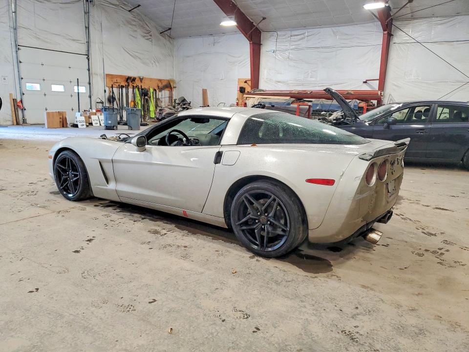 71535086 :رقم المزاد ، 1G1YY24U355134704 vin ، 2005 Chevrolet Corvette مزاد بيع