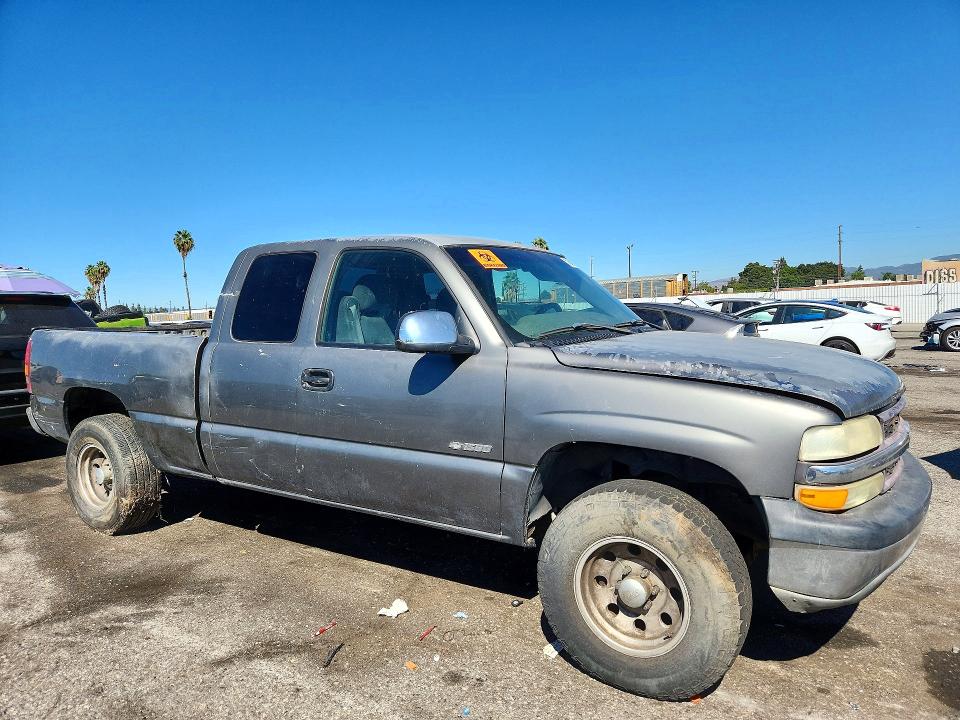 71041746 :رقم المزاد ، 2GCEC19V811379823 vin ، 2001 Chevrolet Silverado مزاد بيع