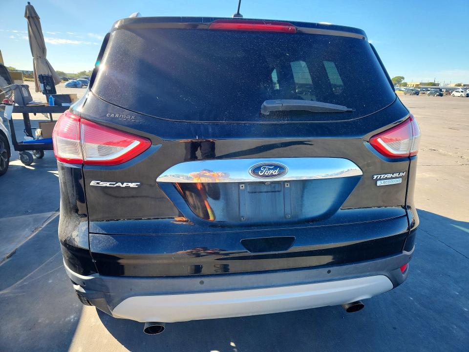 Продажа на аукционе авто 2016 Ford Escape, vin: 1FMCU0J97GUC78388, номер лота: 73352646