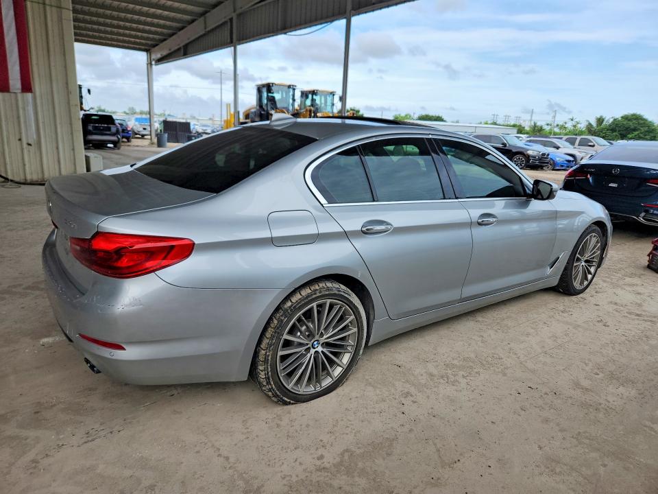71459596 :رقم المزاد ، WBAJA5C54JWA38500 vin ، 2018 Bmw 530 مزاد بيع