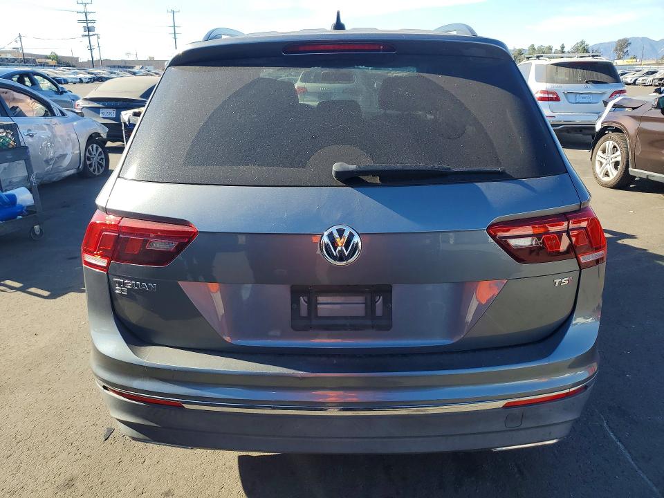 Продаж на аукціоні авто 2018 Volkswagen Tiguan, vin: 3VV3B7AX6JM192472, номер лоту: 71208996