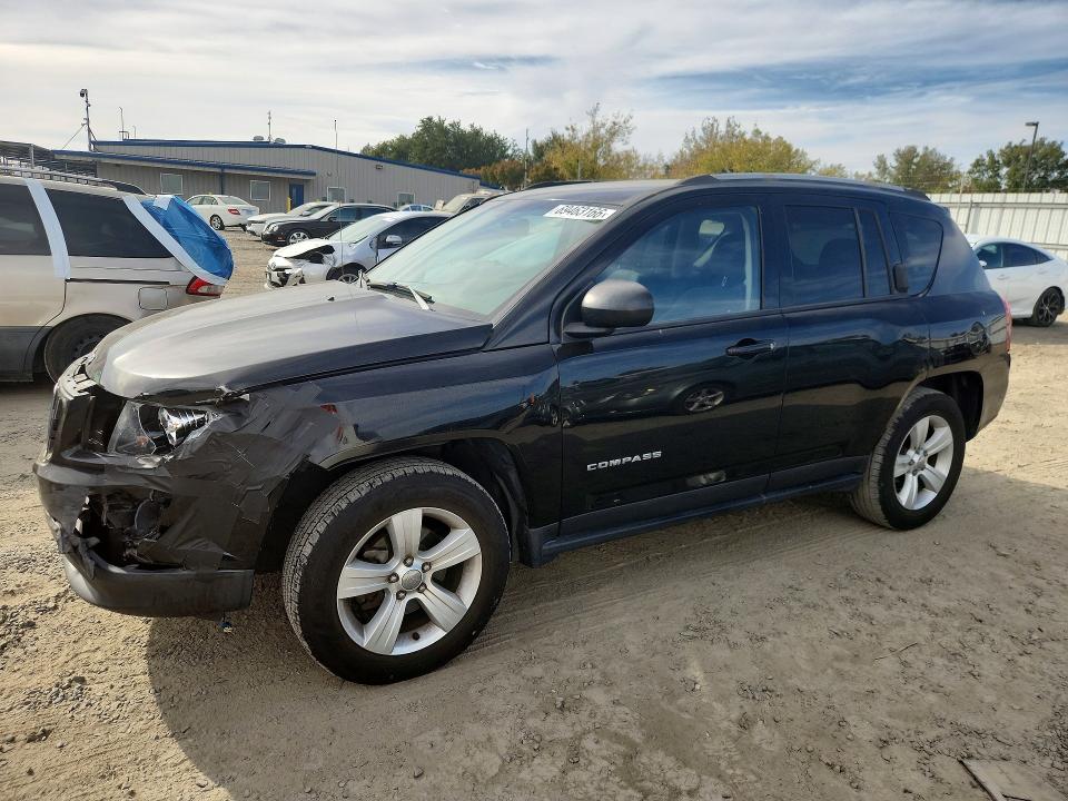 69463166 :رقم المزاد ، 1C4NJDBB6HD151065 vin ، 2017 Jeep Compass مزاد بيع