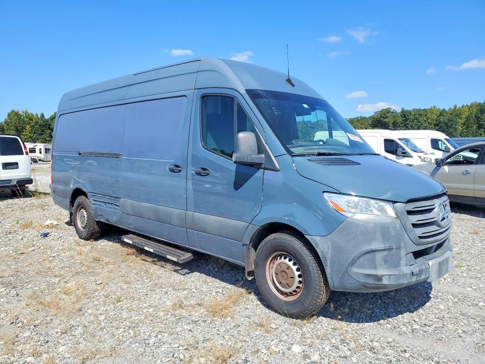 72097206 :رقم المزاد ، WD4PF1CD7KP151936 vin ، 2019 Mercedes-benz Sprinter مزاد بيع