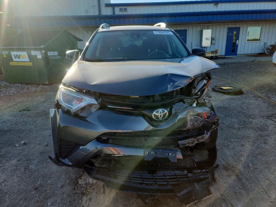 Продажа на аукционе авто 2018 Toyota Rav4, vin: JTMBFREV8JJ198662, номер лота: 71804346