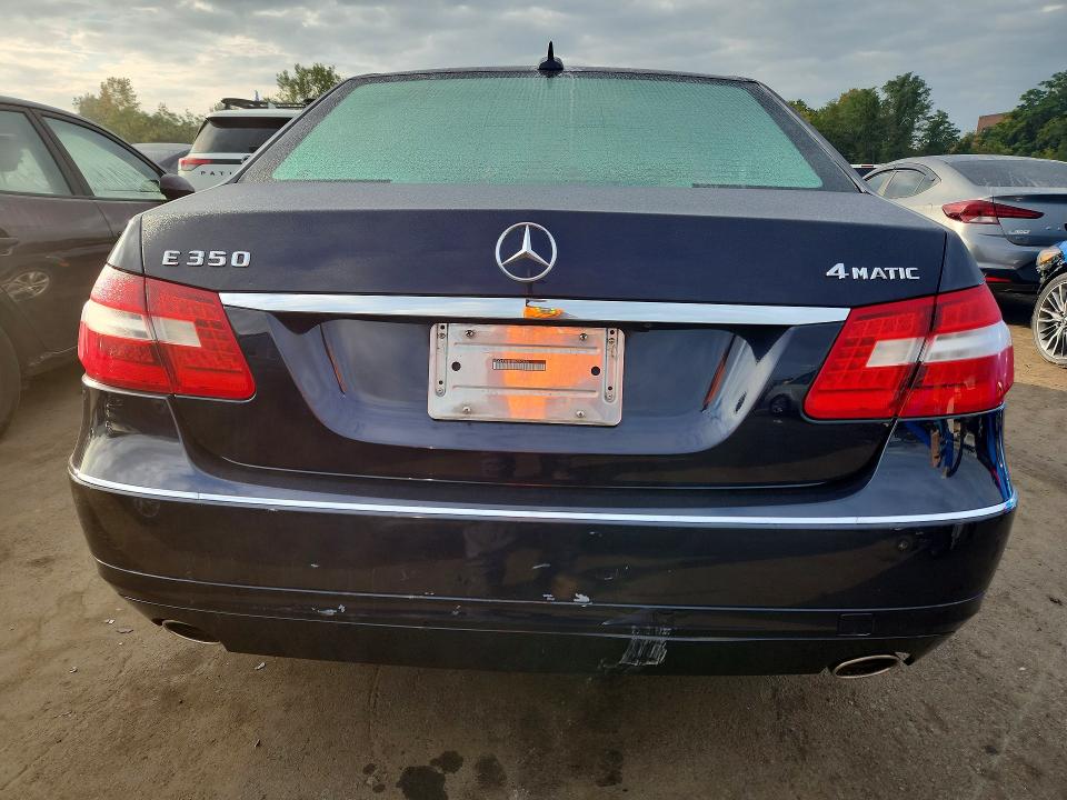 Продажа на аукционе авто 2011 Mercedes-benz E, vin: WDDHF8HB1BA310344, номер лота: 70495126