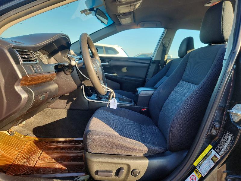 71235836 :رقم المزاد ، 4T1BF1FK6FU899286 vin ، 2015 Toyota Camry مزاد بيع