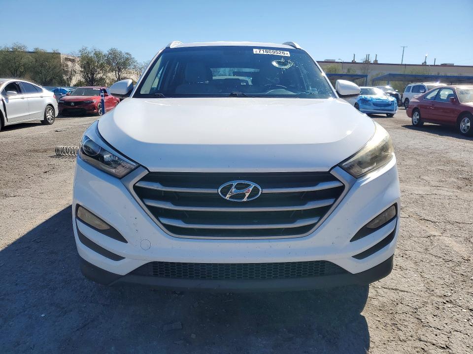 2017 Hyundai Tucson მანქანა იყიდება აუქციონზე, vin: KM8J33A46HU441968, აუქციონის ნომერი: 71809526