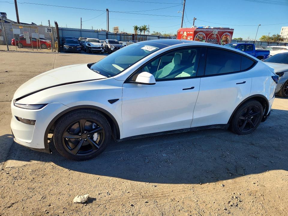 Продажа на аукционе авто 2026 Tesla Model Y, vin: 7SAYGDED8TA450728, номер лота: 73164656