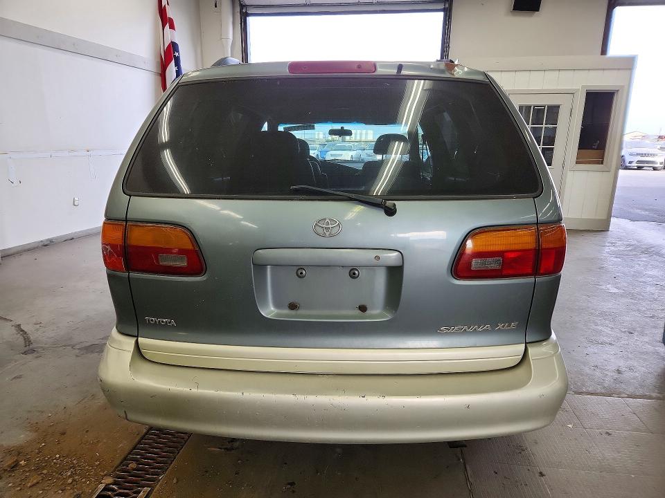 Продажа на аукционе авто 1999 Toyota Sienna, vin: 4T3ZF13C9XU098937, номер лота: 71879116