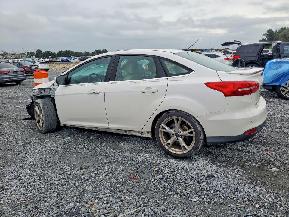 71153946 :رقم المزاد ، 1FADP3J27GL232835 vin ، 2016 Ford Focus مزاد بيع
