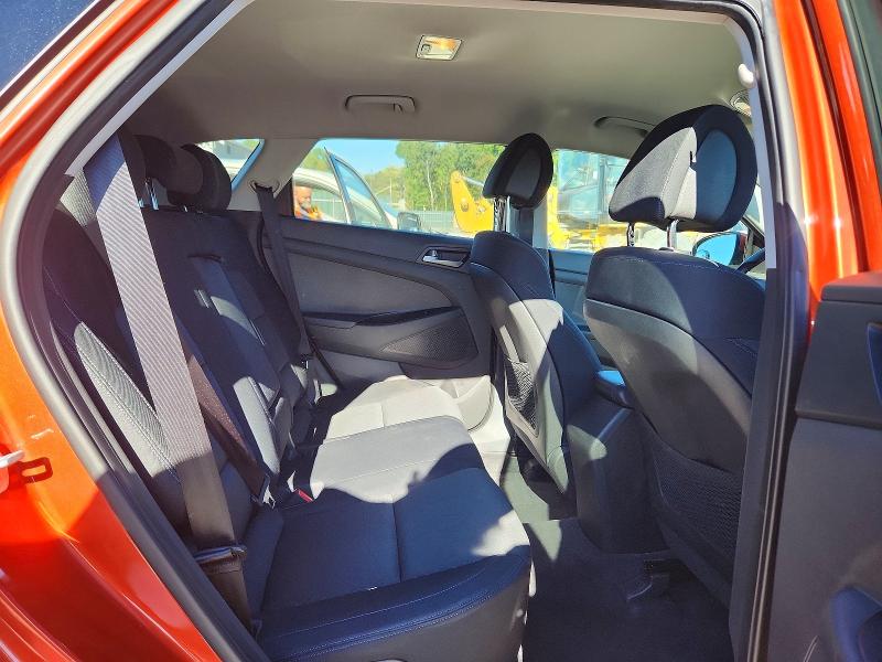 2016 Hyundai Tucson მანქანა იყიდება აუქციონზე, vin: KM8J3CA27GU031581, აუქციონის ნომერი: 71292716