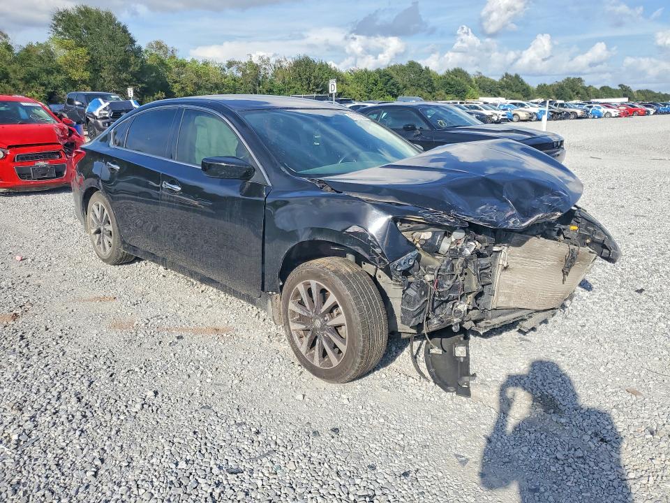 2017 Nissan Altima მანქანა იყიდება აუქციონზე, vin: 1N4AL3AP3HC214361, აუქციონის ნომერი: 71191666