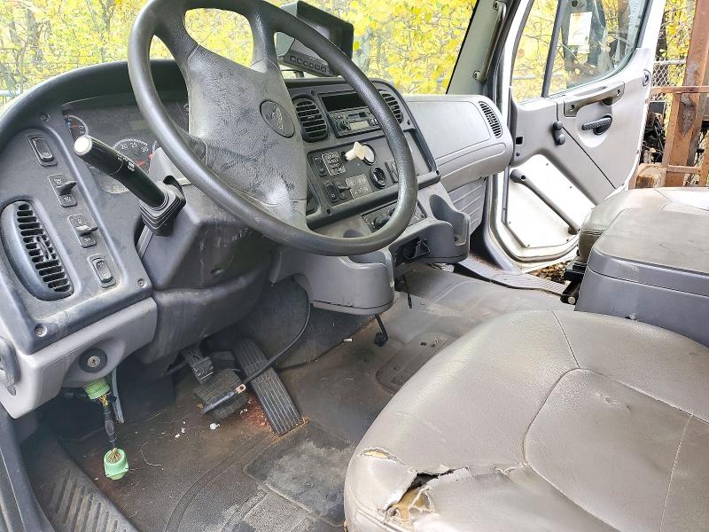 Продажа на аукционе авто 2013 Freightliner 108sd, vin: 1FVAG5BS1DHBY4181, номер лота: 71603006