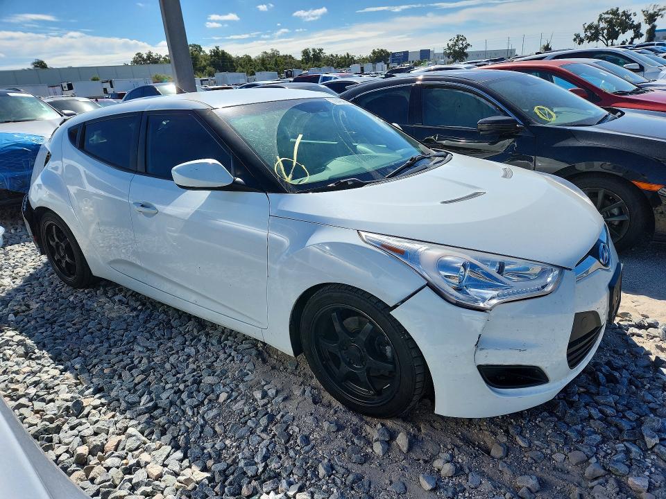2014 Hyundai Veloster მანქანა იყიდება აუქციონზე, vin: KMHTC6AD3EU200441, აუქციონის ნომერი: 70943496