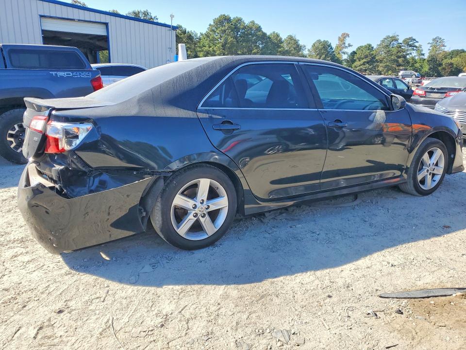 2014 Toyota Camry მანქანა იყიდება აუქციონზე, vin: 4T1BF1FK2EU345435, აუქციონის ნომერი: 71277546