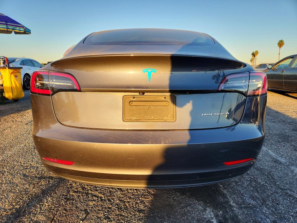 2020 Tesla Model 3 მანქანა იყიდება აუქციონზე, vin: 5YJ3E1EBXLF649583, აუქციონის ნომერი: 71477976