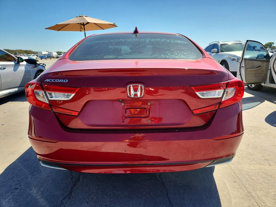72198076 :رقم المزاد ، 1HGCV1F13JA169446 vin ، 2018 Honda Accord مزاد بيع