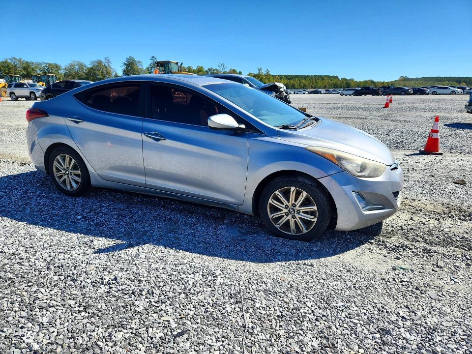 Продаж на аукціоні авто 2015 Hyundai Elantra, vin: 5NPDH4AE8FH585160, номер лоту: 72418266