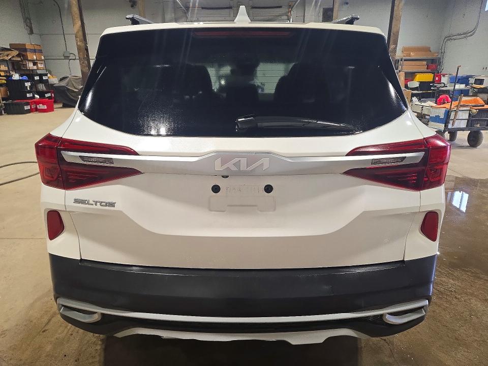 Продажа на аукционе авто 2022 Kia Seltos, vin: KNDEUCAA2N7300768, номер лота: 70358376
