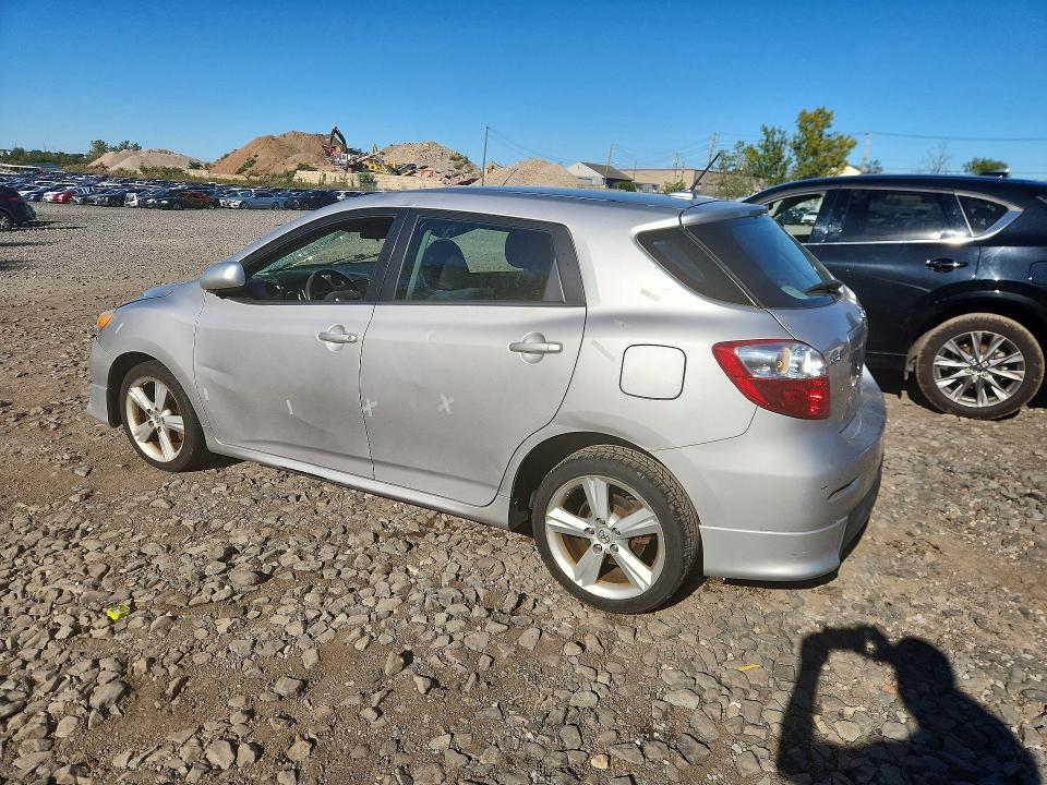 70993646 :رقم المزاد ، 2T1KE40E39C030447 vin ، 2009 Toyota Matrix مزاد بيع