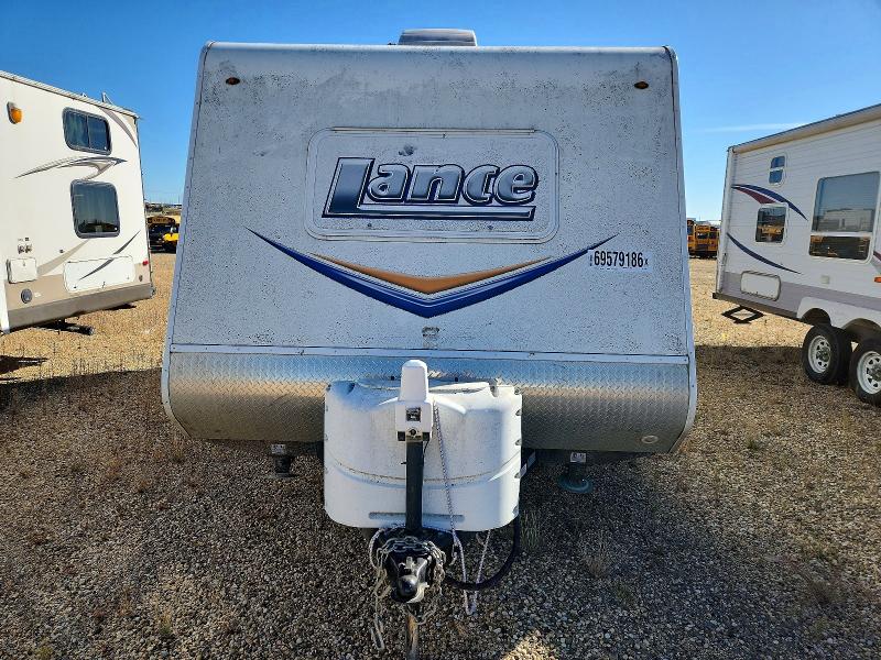 69579186 :رقم المزاد ، 56YTT1627DL313327 vin ، 2014 Lance Recreational Vehicle (rv) مزاد بيع