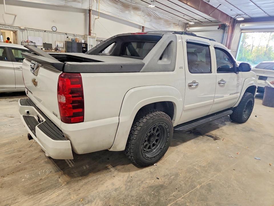 71695836 :رقم المزاد ، 3GNFK12358G170581 vin ، 2008 Chevrolet Avalanche مزاد بيع