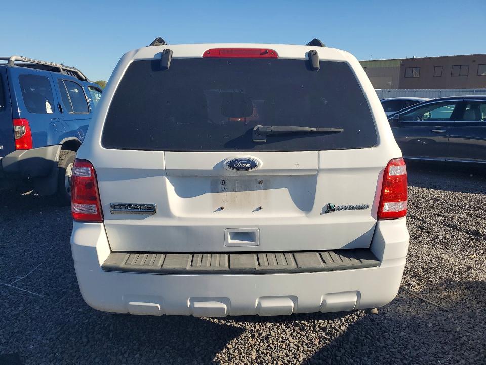 2010 Ford Escape მანქანა იყიდება აუქციონზე, vin: 1FMCU4K37AKA96064, აუქციონის ნომერი: 71651516