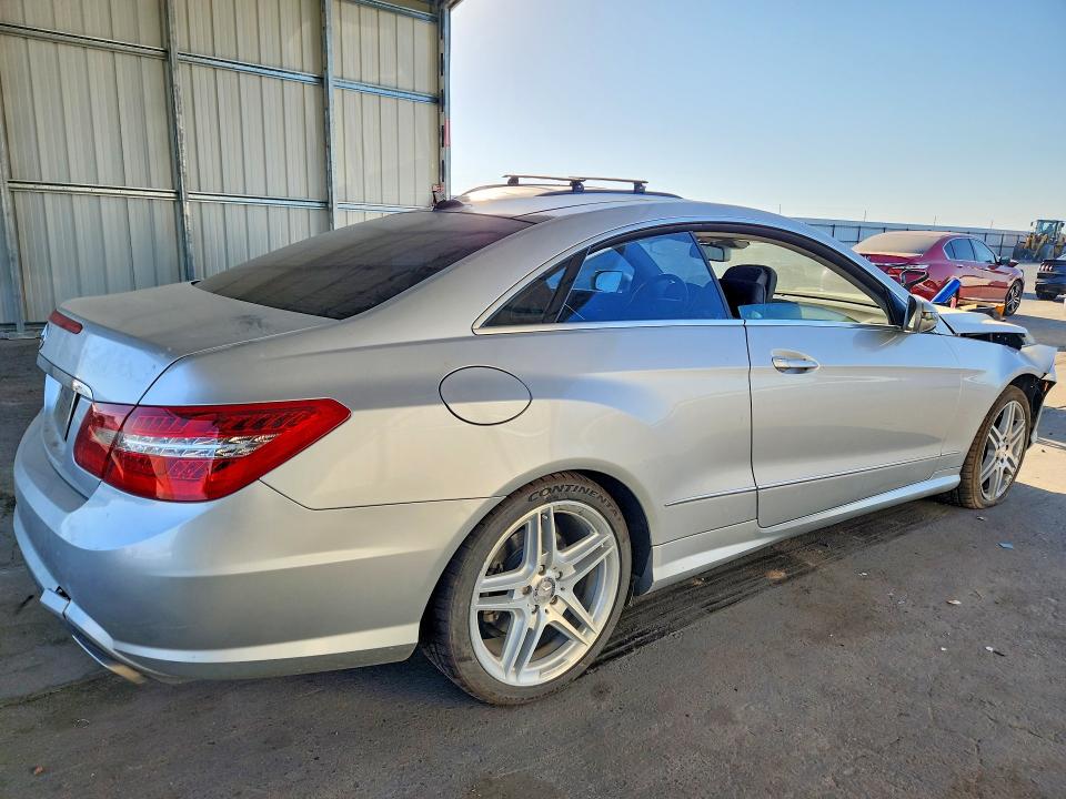 Продаж на аукціоні авто 2010 Mercedes-benz E, vin: WDDKJ7CB9AF026211, номер лоту: 72001586
